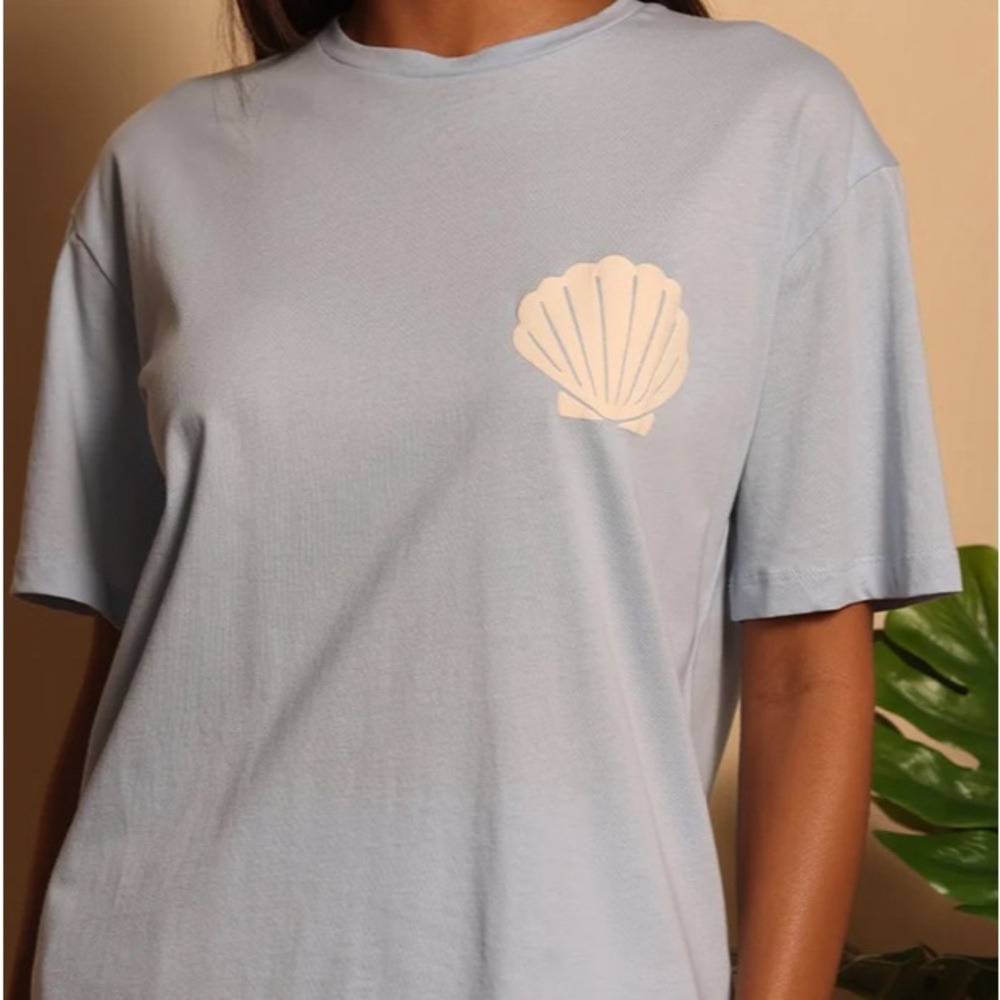 APRES SEA TEE NWT - Picture 2 of 2